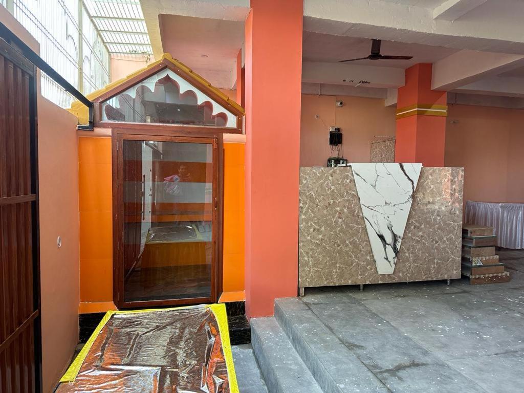 Siyaram Kunj Hotel Ayodhya Exterior photo