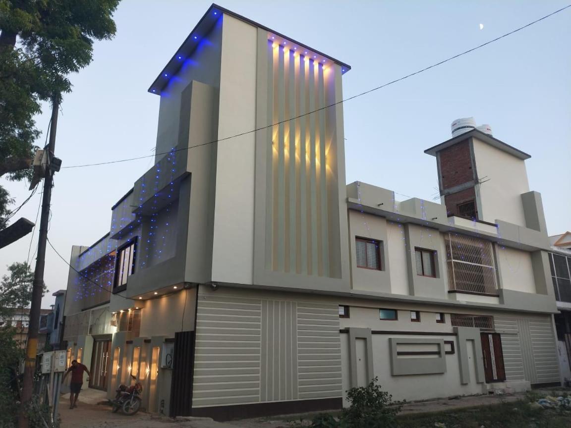 Siyaram Kunj Hotel Ayodhya Exterior photo